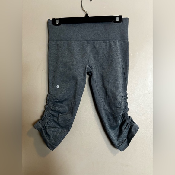 🍋 Lululemon In The Flow Crop II - Picture 4 of 6